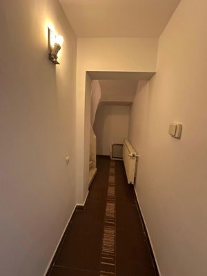 Cotroceni Panduri Demisol si Parter renovate total Curte metrou  zona linistita - imagine 5