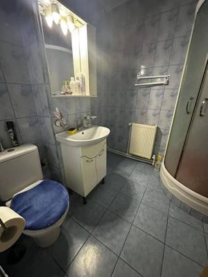 De vanzare apartament cu 3 camere - imagine 4