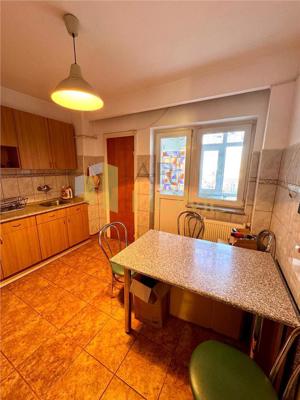 Vanzare apartament 4 camere, centrala proprie, Ploiesti, Piata Mihai Viteazul. - imagine 13