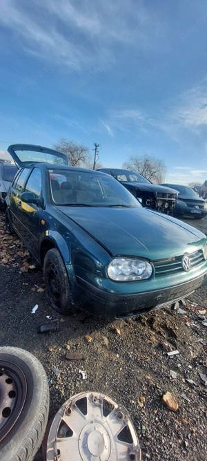 Dezmembrez Volkwagen Golf IV 1.4 16V1998 - imagine 2