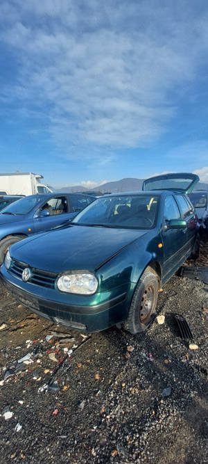 Dezmembrez Volkwagen Golf IV 1.4 16V1998 - imagine 3