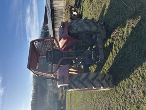 Vând tractor utb 445 