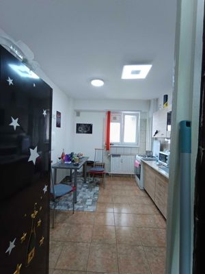 Apartament 3 camere zona Mihai Bravu - Kaufland Dristor - imagine 2