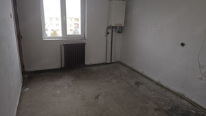 Vand apartament 2 camere in Deva, zona Eminescu, situat pe mijloc, suprrafata 51 mp + balconul - imagine 5