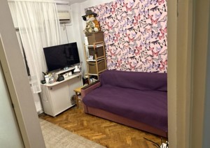 De vânzare apartament cu 3 camere semidecomandat, zona Carrefour  - imagine 3