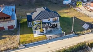 Casa PREMIUM, sat Luncani, com. Margineni, Bacau - imagine 5