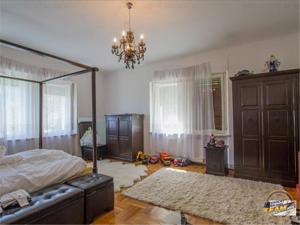 Resedinta distinctiva, pe domeniu de 2.200mp, cadru exclusivist, Central, Brasov - imagine 4