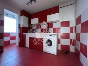 Apartament cu 3 camere, semidecomandat, etaj intermediar,zona Sagului - imagine 5