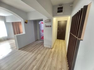 Vand apartament 4 camere in Alexandria - ultracentral