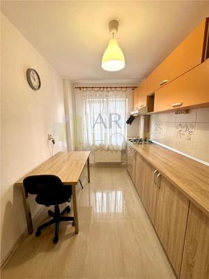 Vanzare apartament 2 camere, in Ploiesti, zona ING Mihai Bravu. - imagine 12