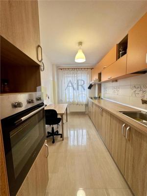 Vanzare apartament 2 camere, in Ploiesti, zona ING Mihai Bravu. - imagine 13