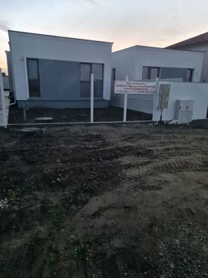 Proprietar duplex pe parter ,str Ion Creangă.nr6