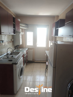 DE INCHIRIAT Apartament 3 camere pe BD.INDEPENDENTEI, mobilat si utilat, RENOVAT - imagine 4