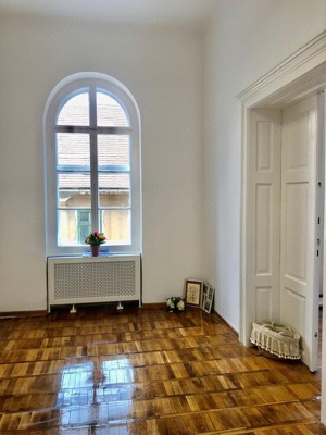  Apartament Elegant în Zona Centrală a Timișoarei Piața Unirii  - imagine 3