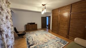 Apartament cu 2 camere de închiriat - imagine 2