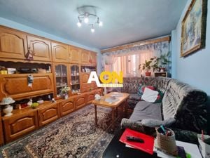 Apartament 3 camere, 2 bai, Cetate, zona Liceului Sportiv - imagine 2