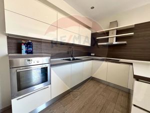 Penthouse Apartament cu 3 camere de inchiriat  Ultracentral Constanta - imagine 3