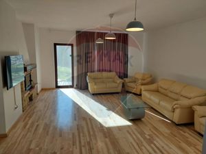 Casă de inchiriat Stupini, living, 3 dormitoare, 500mp - imagine 3