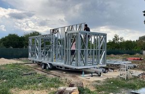 Căsuța modulară pe roți Tiny House la rosu - imagine 8