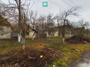 Teren cu casă demolabilă în Şuştra - imagine 3