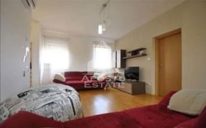 Apartament cu 3 camere, etajul 2, centrala proprie, zona Gh Lazar - imagine 2