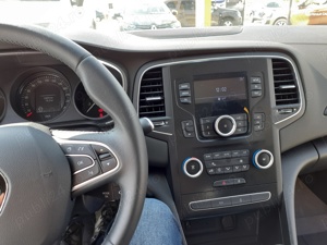 Renault Megane 4 2020 varianta Zen, in garantie, toate schimburile incluse unic propietar - imagine 3