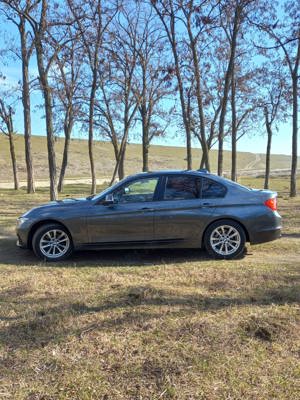 BMW 320D xdrive 184cp proprietar  - imagine 8  BMW 320D xdrive 184cp proprietar  - imagine 8