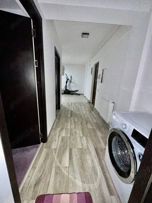 Închiriez apartament cu doua camere  - imagine 5