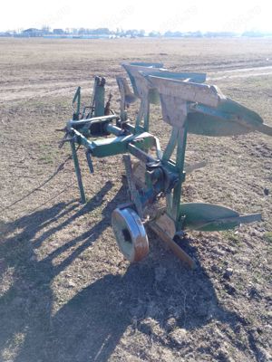 Plug reversibil 2 brazde  - imagine 6