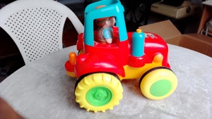 Tractor cu tractorist - imagine 4
