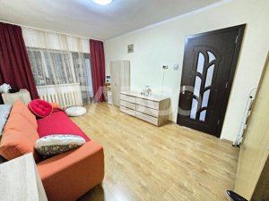 Apartament decomandat de vanzare 2 camere balcon lift Siretului Sibiu - imagine 2