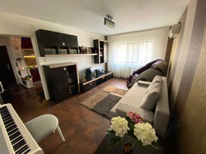 Închiriez apartament 4 camere decomandat Brosteni et 1 4 - imagine 3