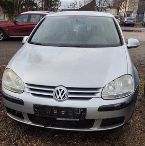 Dezmembram Volkswagen Golf