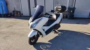 Scuter Honda Forza 300 din 2016