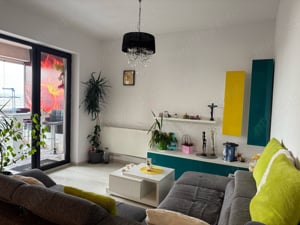 vand apartament cu 2 camere  - imagine 9