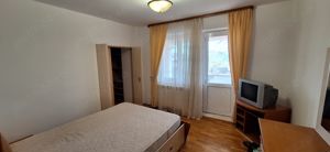 apartament 3 camere  - imagine 3