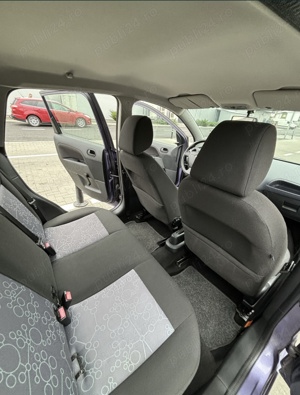 Vând Ford Fiesta 1299 benzină din 2006 - imagine 7