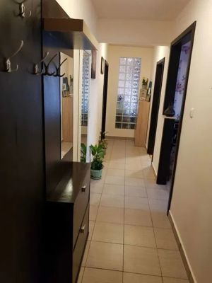 Apartament cu 2 camere, spre inchiriere langa UMFST - imagine 4