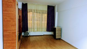 Proprietar vand apartament 1 camera bloc SNG1