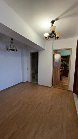 De Vanzare apartament cu 3 camere dec. in Galati, Piata Ancora - imagine 10