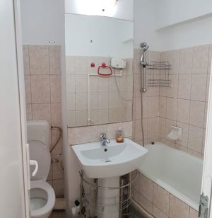 Se oferă spre închiriere un apartament, cu vedere spre mare, zona Tomi - imagine 6