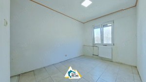 Garsonieră cf. 3, în curs de renovare, la un preț accesibil la Boul Roșu - imagine 4