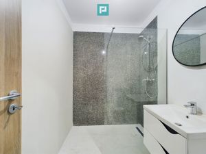 Apartament 2 camere la parter cu grădină proprie în zona Aradului - imagine 8