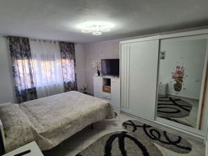 Apartament de vanzare 2 camere Parter. Calafat  - imagine 2