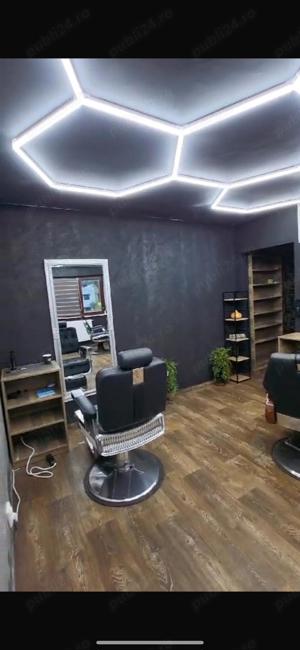 Inchiriez spatiu comercial (barber shop, cosmetica) - imagine 8