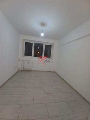 Vanzare apartament 3 camere Obor - renovat - imagine 7