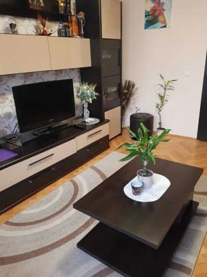 Cornisa - Vanzare apartament 2 camere - Str. Gheorghe Marinescu - imagine 2