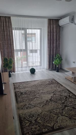 Apartament DE LUX, 2 camere, 63 mp., zona Liceului Moisil, parcare privată - imagine 2