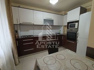 Apartament 4 camere, decomandat, centrala proprie, etaj 1, Dambovita. - imagine 2