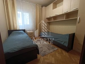 Apartament 4 camere, decomandat, centrala proprie, etaj 1, Dambovita. - imagine 9